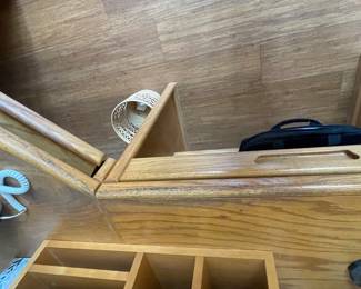 #50 $350 Desk 76x76x65