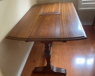 #13 - $450 Angelus Furniture Console/Table with extensions 60x22x30 expands to 60x36x30