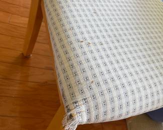 #19 - $350 Kitchen Table 48x36 with 14" leaf and 6 chairs 19"