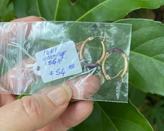 $54 - 14kt gold hoops earring with purple