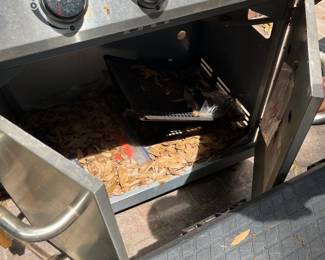 #9 - $150 Nexgrill Gas grill can hook up to line or gas tank