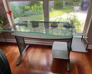 #12 - $150 Desk glass top 52Wx25Dx29"