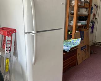 #62 - $320 Frigidaire refrigerator 2018 30Wx69Tx37D