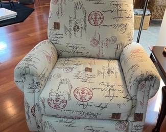 #43 - $226. Lazy Boy ? Club chair/recliner 37Wx39Dx41H. postage pattern - 65"D when fully reclined