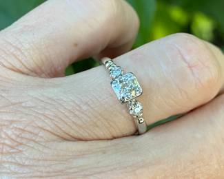 #68 - $400 - Antique ring. 14kt gold . 2.0 grams. 1/2 ctw is the total weight(1/3 ct diam center)