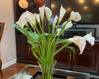#4 - $70 NDI Cala lillies arrangement by Brewton floral shop 30Tx 28-