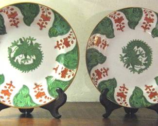 Liv Rm 36 Pr of Dragon Plates