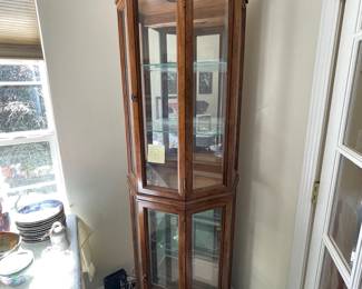 Hutch available for purchase 