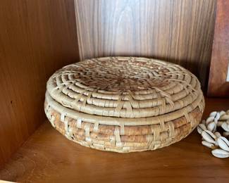 Sweetgrass Weaved Basket with Lid