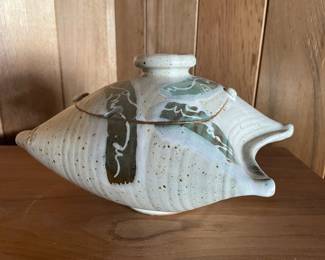 Paul Anthony Stoneware Pillow Casserole Dish 