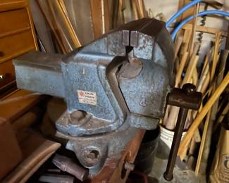 Eron Industrial Vise