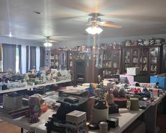 Wowza ! Do we have stuff to sell 