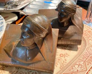 Dante and Beatrice bookends 