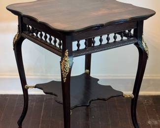 Queen Anne Table w/Gilder Accents