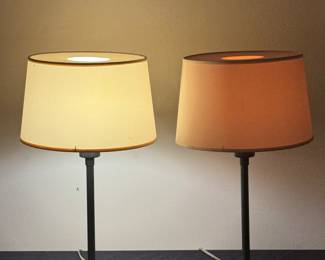 MCM Metal Table Lamp w/Drum Shade