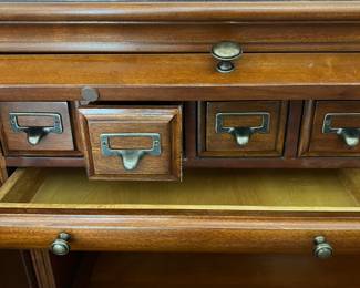 Stunning Riverside Meridian Cherry Roll-Top Desk