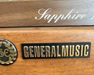 Sapphire Organ w Bench