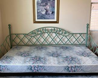 Metal Trundle Bed