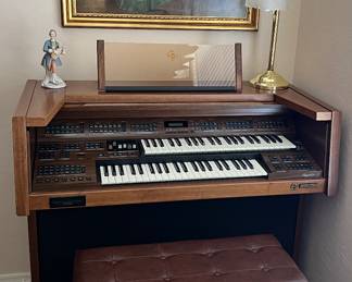 Sapphire Organ w Bench