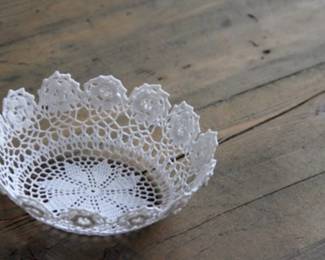 DIY IDEAS Vintage Crotched Doilies