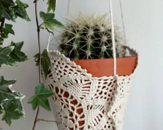 DIY IDEAS Vintage Crotched Doilies