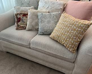 Yellowstone Furniture Loveseat