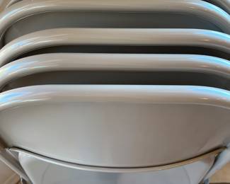 Square Table w 5 Chairs