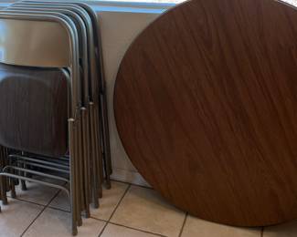 Round Card Table w 6 Chairs