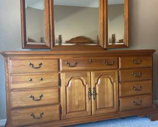 Queen Bedroom: Sumter Cabinet Co Bed Frame, 2 Nightstands and Dresser w Mirror