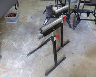 Roller support stand