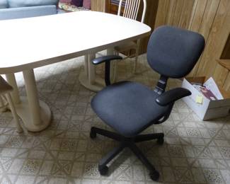 Desk chair