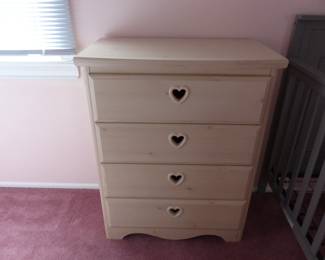 4 drawer chest