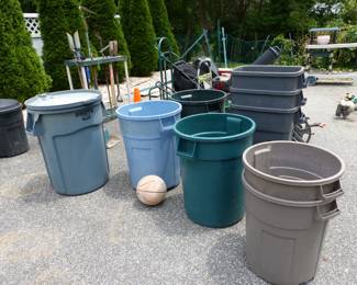 Garbage pails