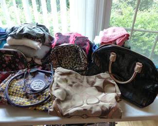 Women's clothing & handbags