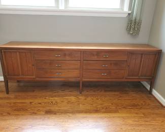 The lane buffet is approximately 8' long.  Oh MY....such a beauty!  Place a bid TODAY on any of the Lane pieces at proqfineart@gmail.com. You'll receive a call Saturday evening after 6, IF you're the highest bidder.  Pay Saturday eve, and pick up Sunday