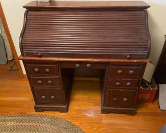Rolltop desk