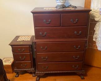 '40s matching bedroom set gents dresser 2/4