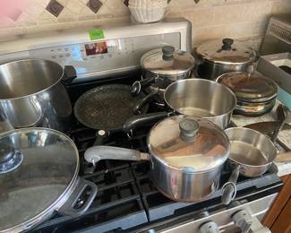 Pots & pans 