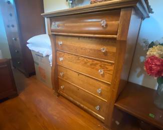 Oak dresser1/4