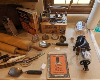 Great vintage kitchen items