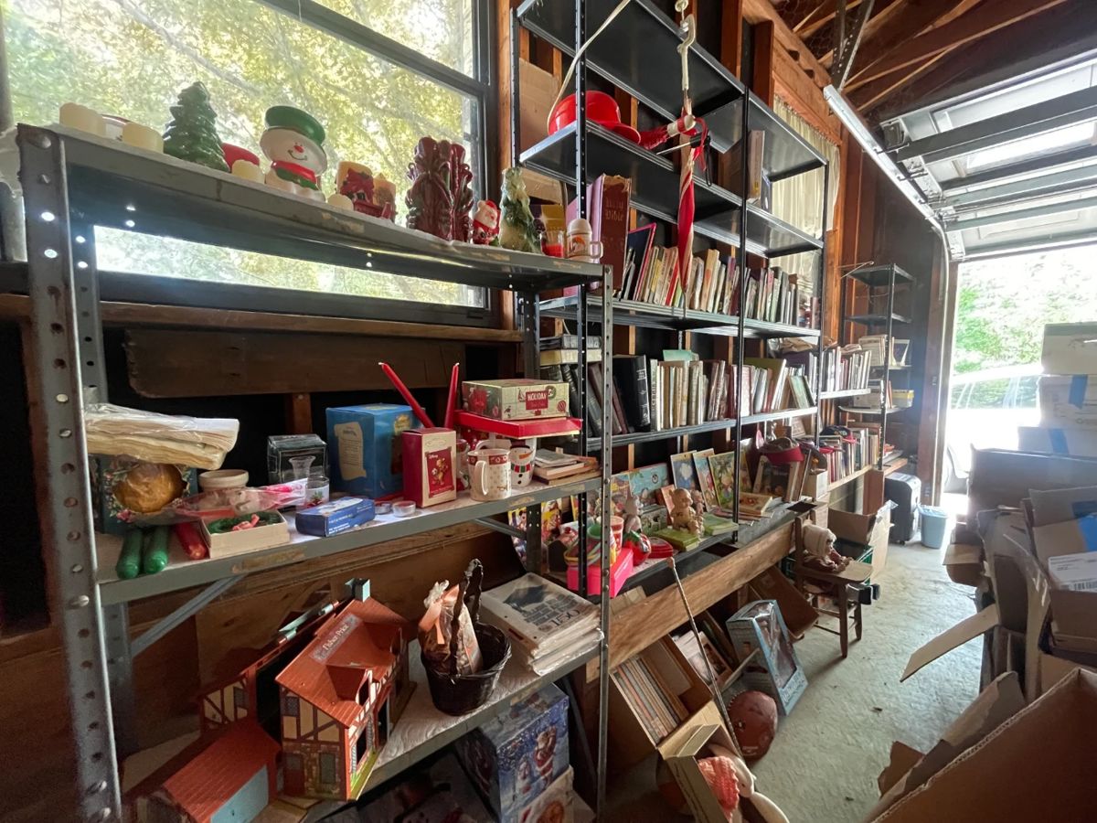 Estate Sale 4301 Tee Pee Dr Chattanooga starts on 6/21/2024