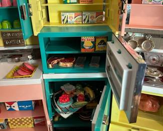 1960's Deluxe BARBIE Dream Kitchen Set