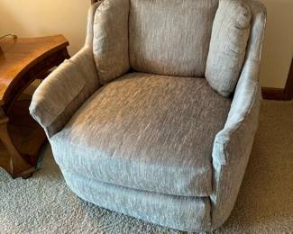 Vintage HENREDON Club Chair