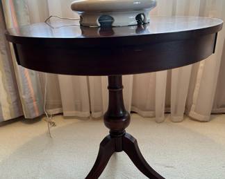 Chippendale Style Mahogany Round Side Table