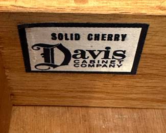 DAVIS CABINET COMPANY French Provincial Bedroom Furniture Set