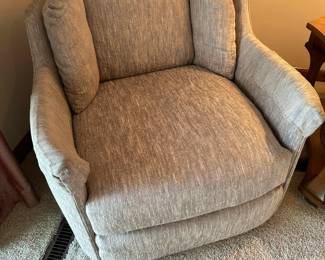 Vintage HENREDON Club Chair
