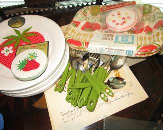 Vintage serving items