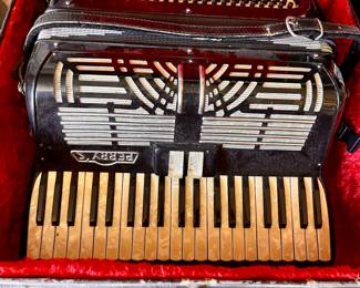 Perry's Accordion w/case 