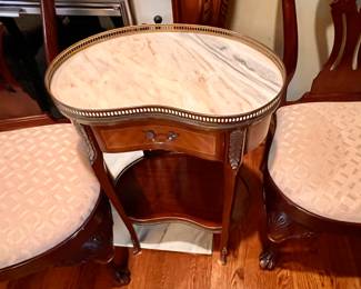 Matching set of French Louis XV style side tables w/brass trim & kidney shaped marble top