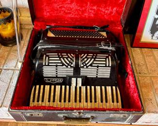 Perry's Accordion w/case 